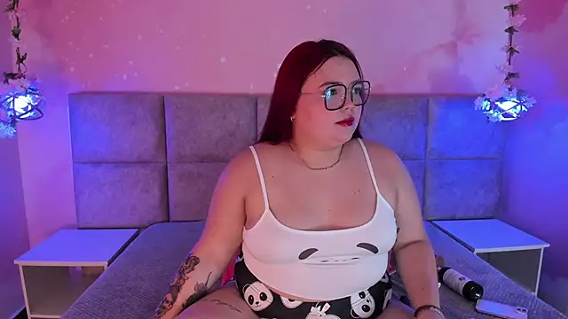 Snapshot of Lushi_Love chatting on April 2026 03:02:01 AM Lushi Love online show from April 2026 03:02:01 AM
