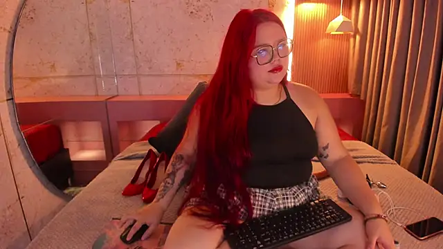 Snapshot of Lushi_Love chatting on May 2026 03:24:02 AM Lushi Love online show from May 2026 03:24:02 AM