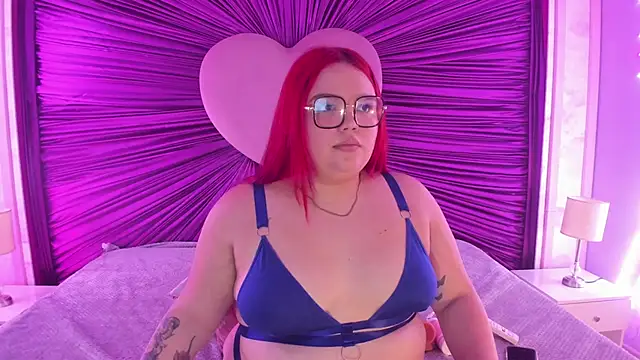 Snapshot of Lushi_Love chatting on May 2026 03:04:02 AM Lushi Love online show from May 2026 03:04:02 AM
