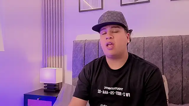 Naim Bennetsex online show from September 2025 04:40:02 PM