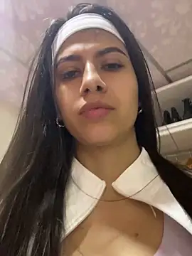 Lenapink19 online show from November 2025 09:27:01 PM