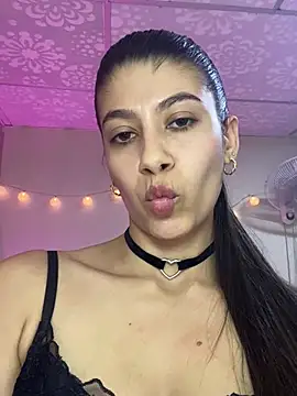 Lenapink19 online show from February 2026 10:28:01 PM