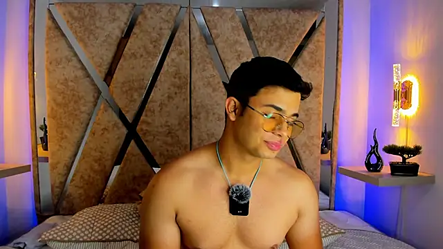 Snapshot of jayd_muscle chatting on October 2025 05:41:01 AM jayd muscle online show from October 2025 05:41:01 AM