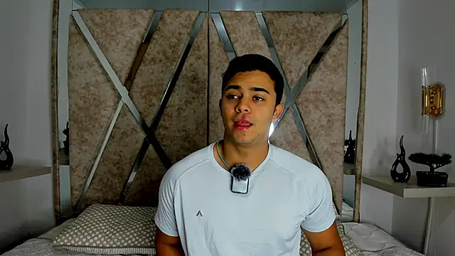 Snapshot of jayd_muscle chatting on October 2025 04:23:02 AM jayd muscle online show from October 2025 04:23:02 AM