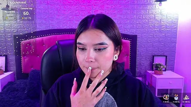 Natalie loffreda online show from November 2025 03:16:02 AM