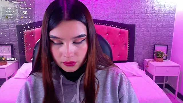 Natalie loffreda online show from November 2025 03:09:02 AM