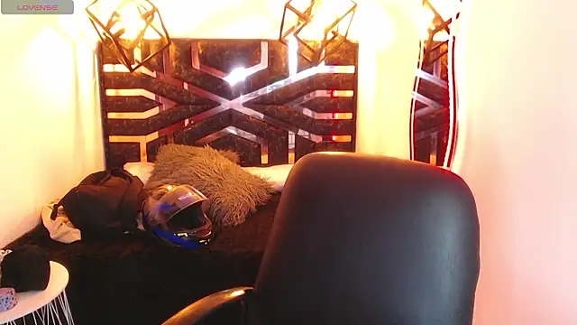 Natalie loffreda online show from March 2026 08:15:01 PM