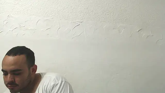 Snapshot of Ana_ThiagoxX chatting on May 2026 11:01:04 PM Ana ThiagoxX online show from May 2026 11:01:04 PM
