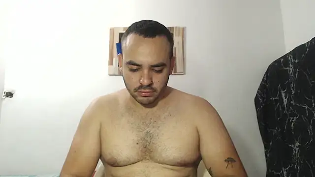 Snapshot of Ana_ThiagoxX chatting on May 2026 08:06:01 PM Ana ThiagoxX online show from May 2026 08:06:01 PM