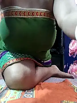 Hot-Risa online show from April 2026 07:12:02 PM