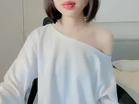 ggLovee online show from November 2025 10:53:02 PM