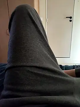 Snapshot of Tresgrossexe27 chatting on September 2025 04:32:02 PM Tresgrossexe27 online show from September 2025 04:32:02 PM