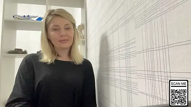 Blondie xoxoxo online show from November 2025 04:20:01 PM