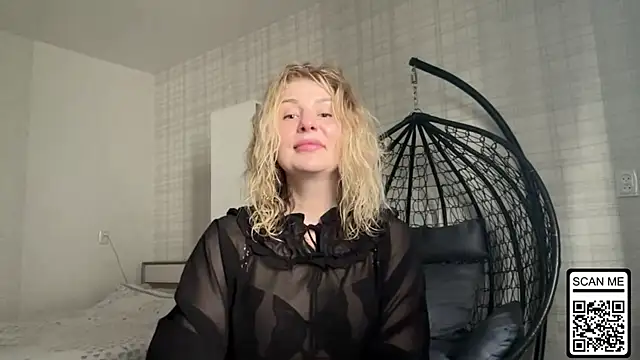 Blondie xoxoxo online show from March 2026 01:05:02 PM