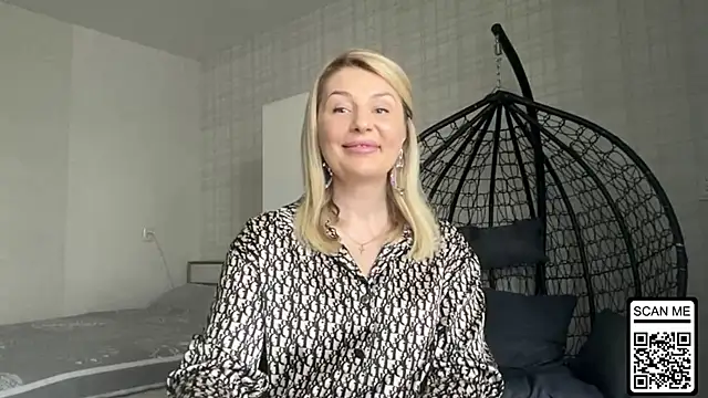 Blondie xoxoxo online show from April 2026 10:22:02 AM