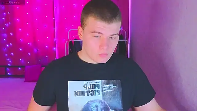 kittenmurr online show from January 2026 07:34:01 AM