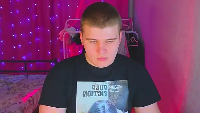 kittenmurr online show from March 2026 09:21:02 PM