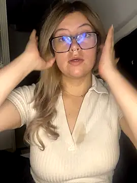 Blair Bunnyy online show from October 2025 03:14:01 AM