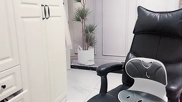 Ianxuan online show from October 2025 07:59:02 AM