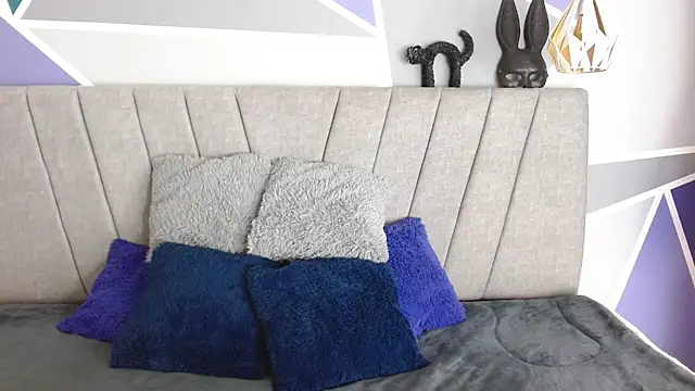 NatiHoran online show from November 2025 11:40:01 PM