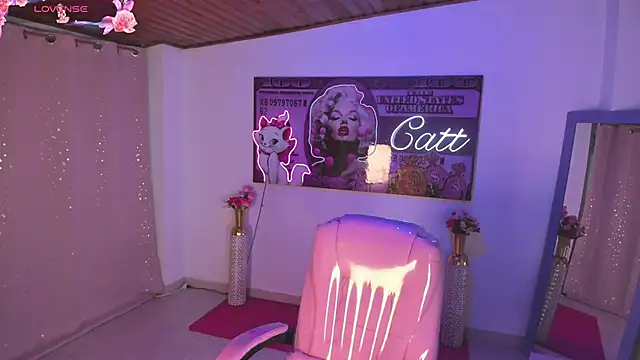 Snapshot of catt_monroe chatting on June 2026 03:05:02 PM catt monroe online show from June 2026 03:05:02 PM