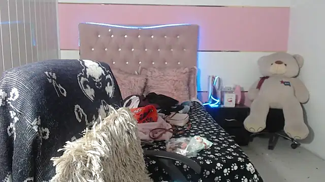 Snapshot of patty_squirt_ chatting on March 2025 03:08:01 AM patty squirt online show from March 2025 03:08:01 AM