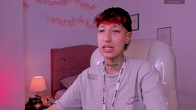 Snapshot of Luci_Rose chatting on May 2026 12:13:02 PM Luci Rose online show from May 2026 12:13:02 PM