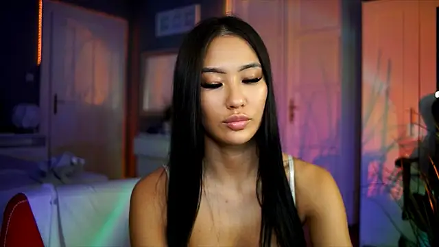 SyrenAsia online show from November 2025 08:42:02 PM