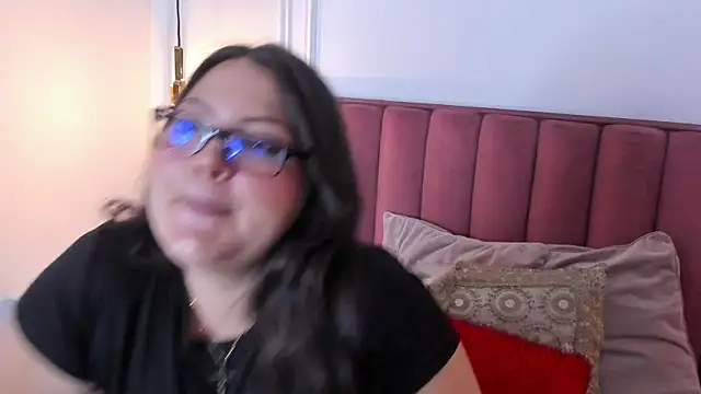 Snapshot of Tessa_Sinclaire chatting on January 2026 01:41:02 AM Tessa Sinclaire online show from January 2026 01:41:02 AM