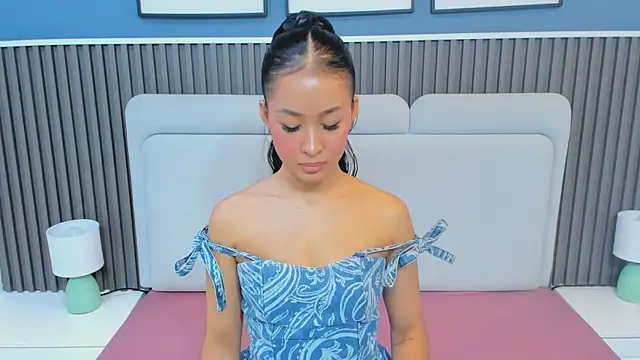 lily  star online show from February 2026 03:40:01 AM