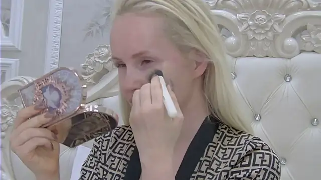 EllieFrosty  online show from February 2026 09:02:01 PM