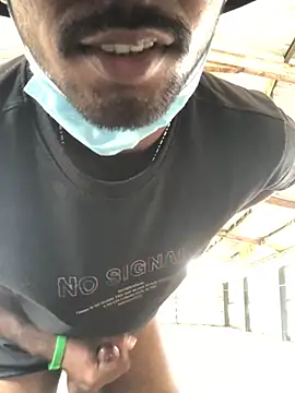 kavi1q1 online show from November 2025 07:03:02 AM