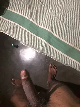 kavi1q1 online show from April 2026 09:39:33 PM