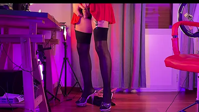 utopia2025 online show from October 2025 10:43:02 PM