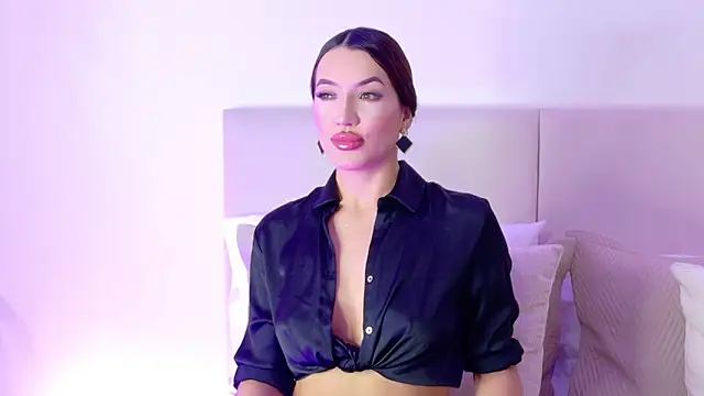 Bella-taylorr online show from September 2025 09:47:02 PM