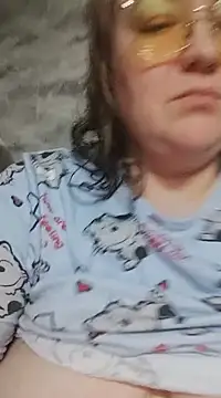 Kiss Eva online show from February 2025 09:56:01 PM