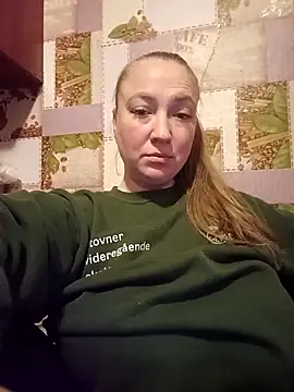 Kiss Eva online show from April 2026 04:55:01 PM