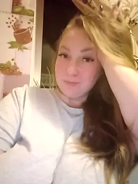 Snapshot of Kiss_Eva chatting on May 2026 07:43:02 PM Kiss Eva online show from May 2026 07:43:02 PM