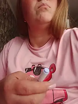 Snapshot of Kiss_Eva chatting on May 2026 03:30:02 PM Kiss Eva online show from May 2026 03:30:02 PM