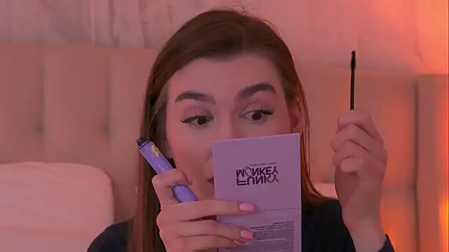 AshleyEvance online show from April 2026 06:27:01 AM