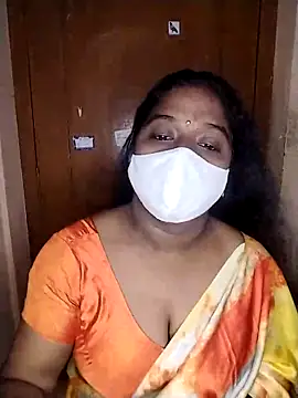 Snapshot of Megha_21 chatting on September 2025 05:23:01 PM Megha 21 online show from September 2025 05:23:01 PM