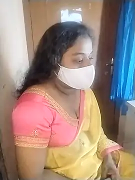 Snapshot of Megha_21 chatting on October 2025 05:13:01 PM Megha 21 online show from October 2025 05:13:01 PM