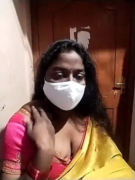 Snapshot of Megha_21 chatting on October 2025 10:32:02 PM Megha 21 online show from October 2025 10:32:02 PM