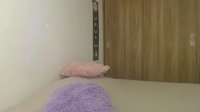 Snapshot of Lunx_Bbita chatting on December 2025 05:47:02 AM Lunx Bbita online show from December 2025 05:47:02 AM