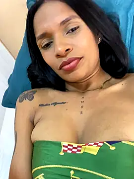 Luna025 online show from November 2025 07:58:01 PM