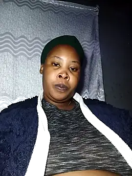 OCEANSQUITERXXX online show from October 2025 06:13:02 AM