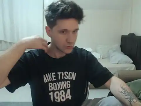 2handsomemann online show from May 2026 10:26:01 PM
