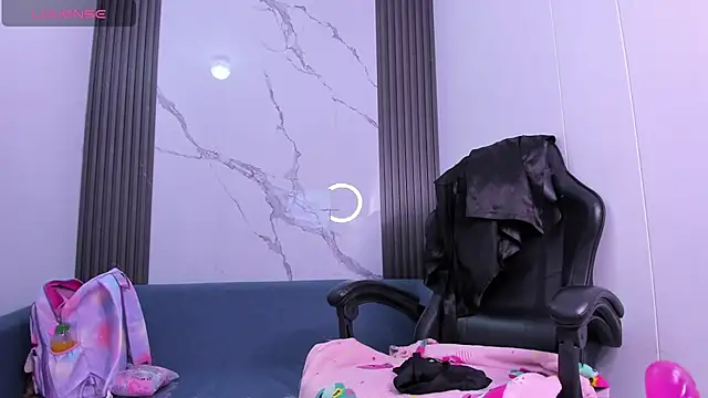 ShaunaDream online show from October 2025 04:01:02 AM