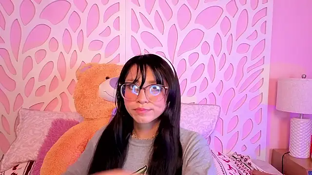 VioletxBloom online show from February 2026 07:55:02 PM