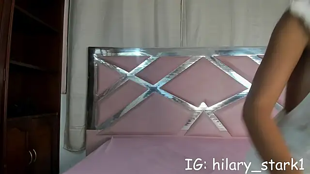 HilaryStarkx online show from October 2025 12:01:02 PM